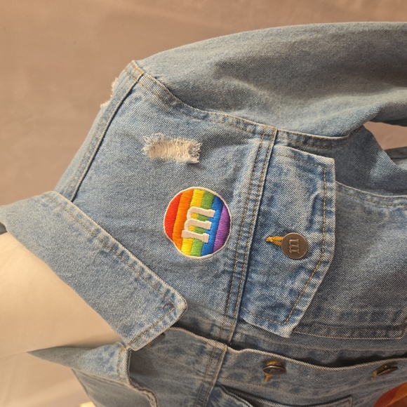 M&M'S Vibes Rainbow Distressed Light Blue Cotton Jean Jacket Womens Size Small - Picture 6 of 12
